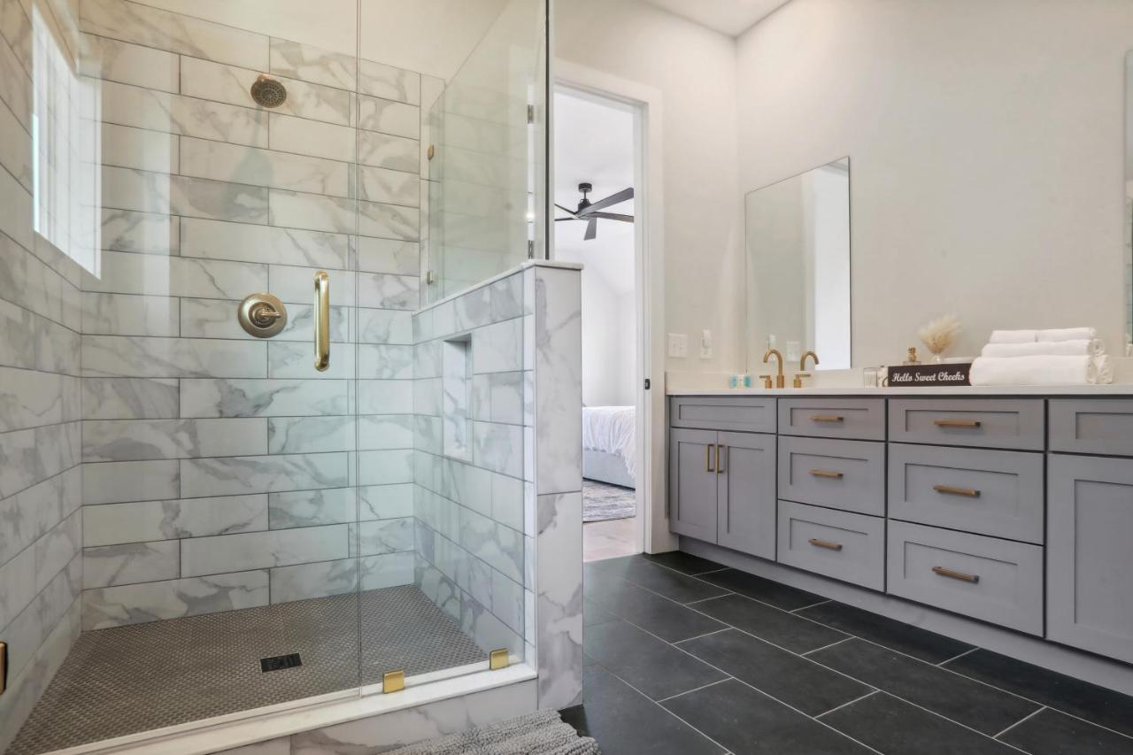 The Atlanta Skyline View Home Bagian luar foto